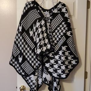 Shawl with clasp
